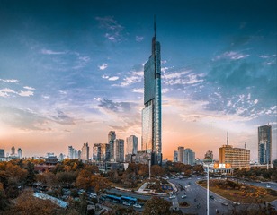 138029