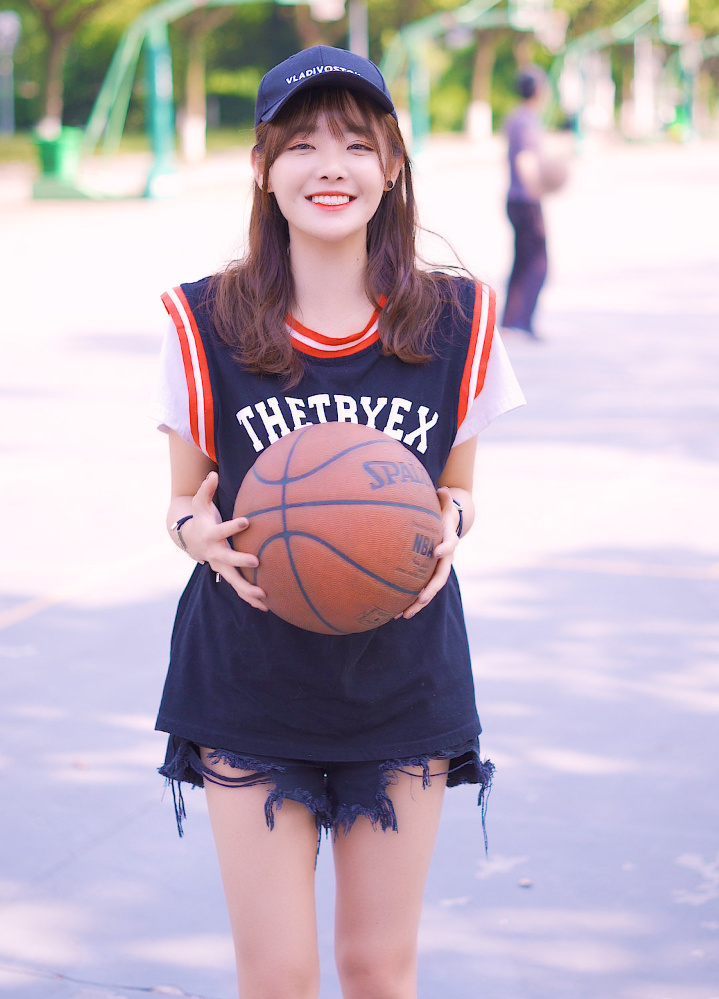 朱容君-兔子牙 - 图虫