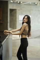 FA66B28C-564D-4096-A5EF-7EB90422B26C/L0/001