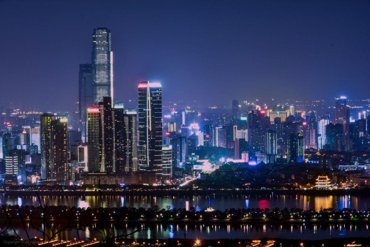 岳麓山山顶拍摄长沙夜景随拍