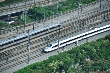 83961