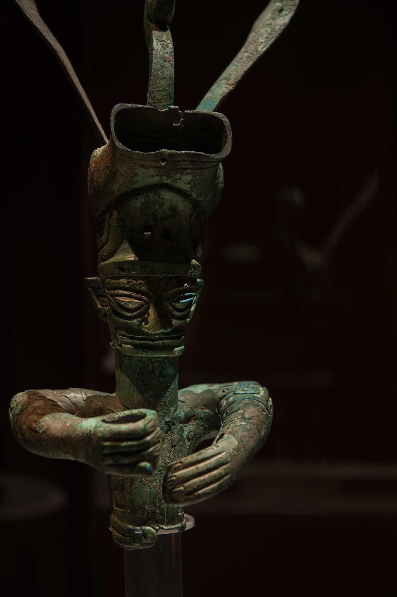 三星堆里的面具