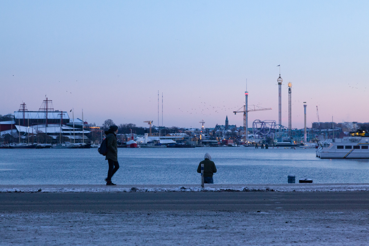 冬天的日落从下午三点半开始