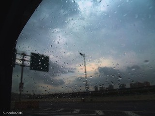 雨中的天空