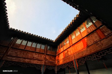 蓝天 老宅