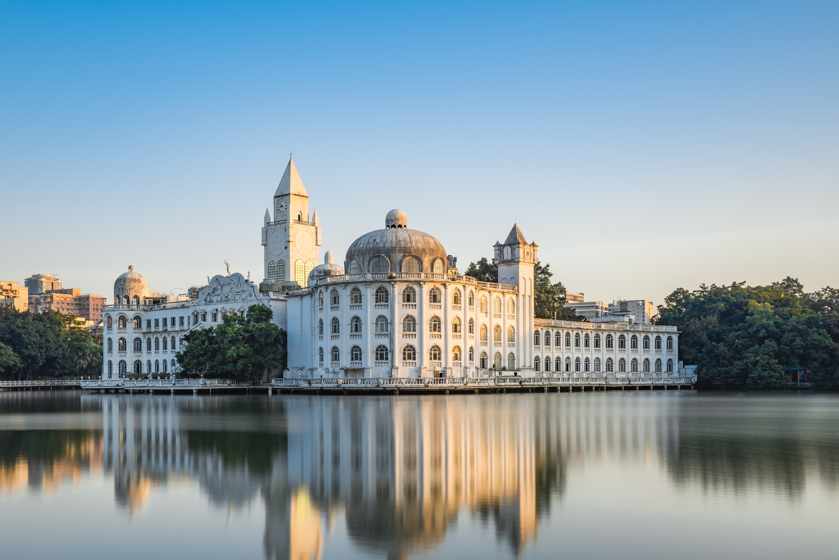 广州白宫,趁好天气咔几张