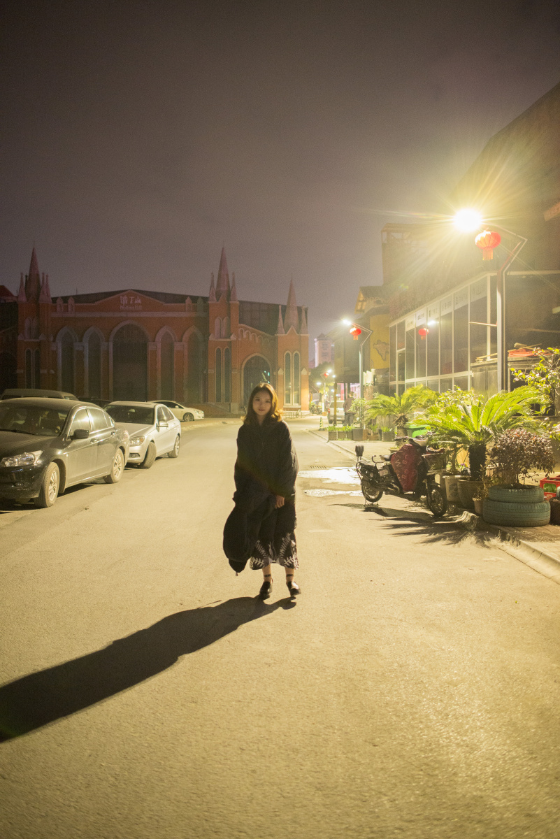 一个人的夜我的心应该放在哪里 - 抓拍, 广角, 尼