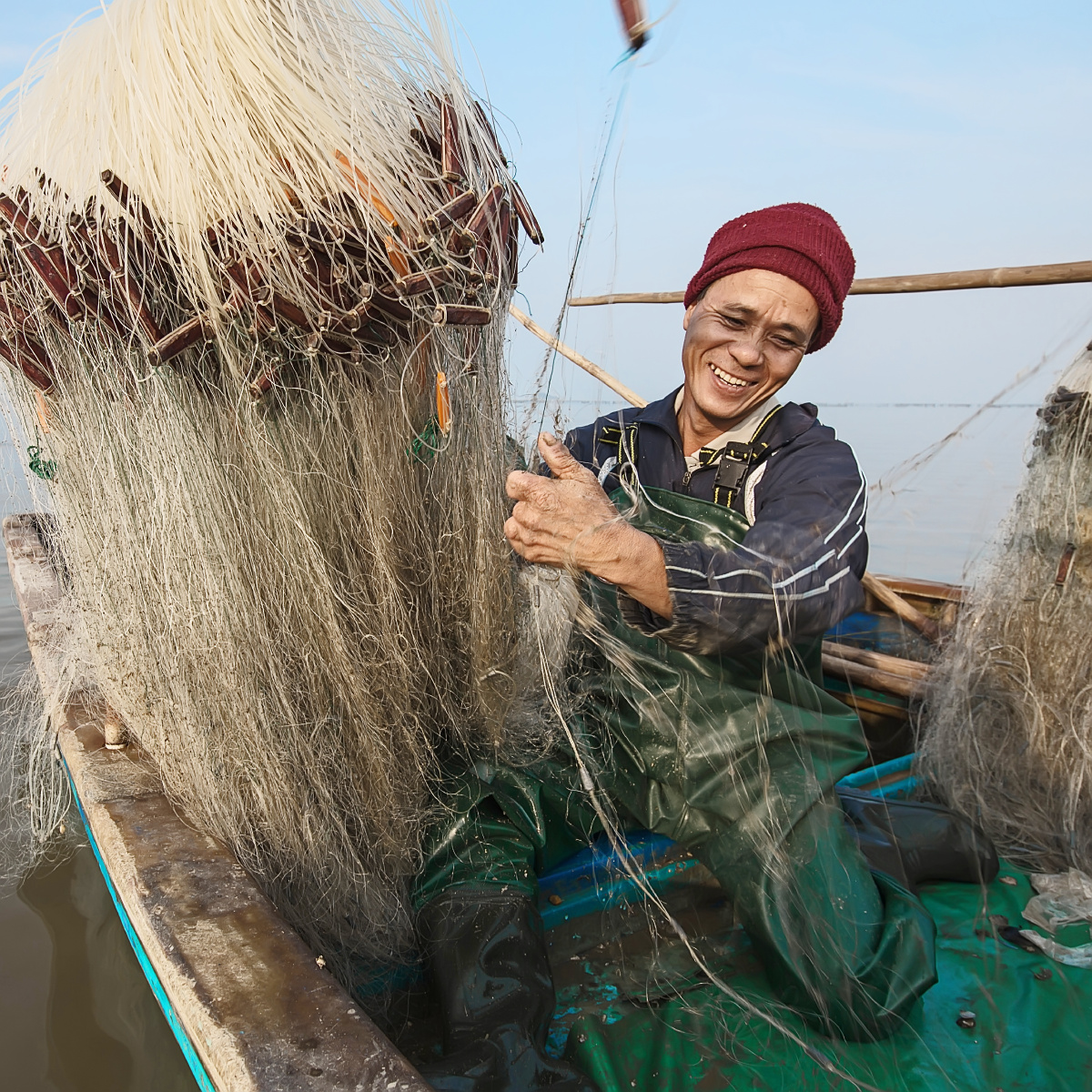 残疾渔民和他的妻子