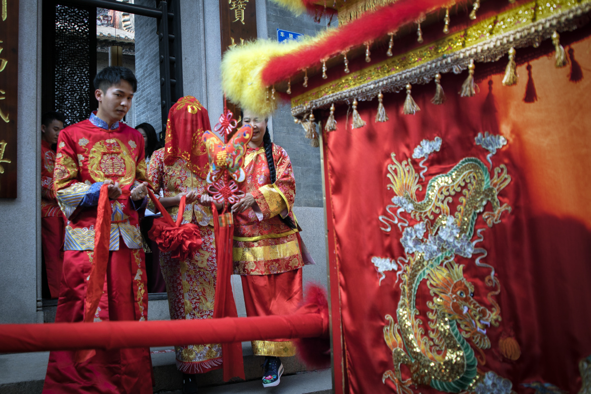 岭南婚俗迎亲组图四幅