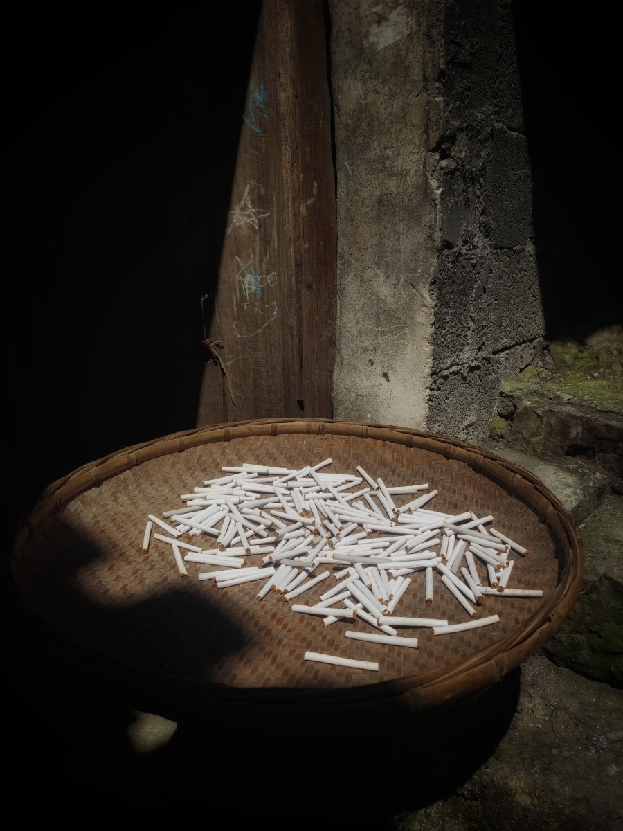 被遗忘的手卷烟