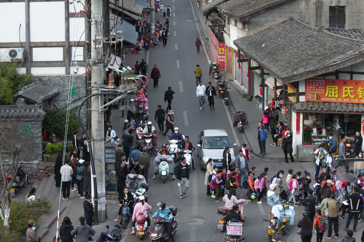 西昌古城区一角