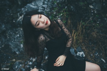 001