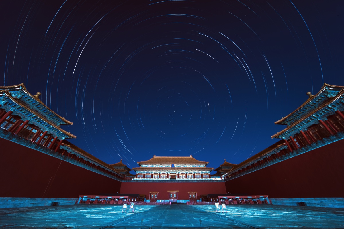 北辰星拱 午门星轨 大风天过后的故宫