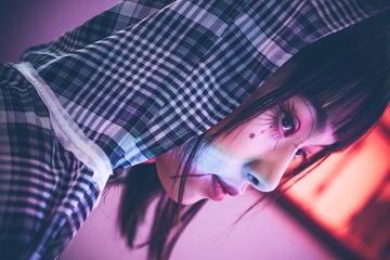 001