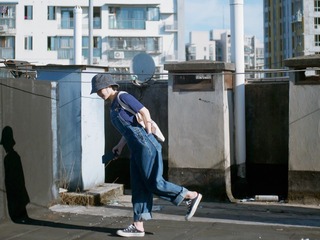 001