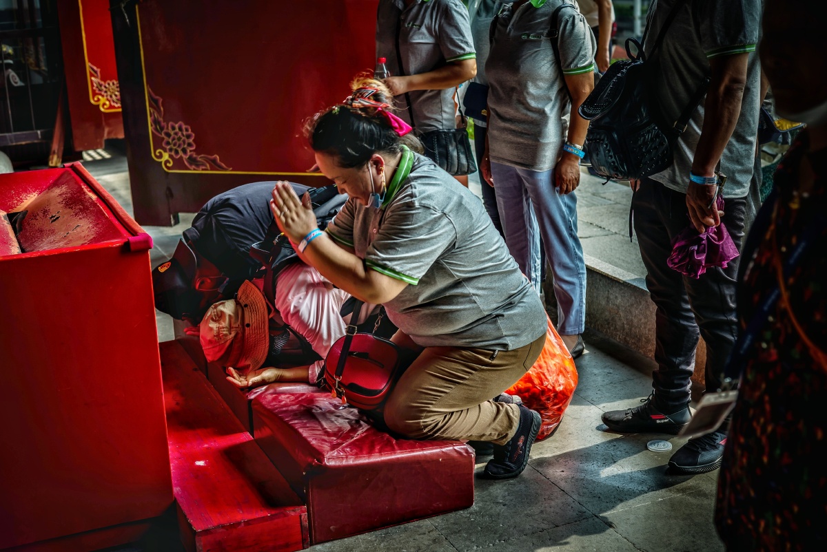 求佛拜佛的真正含义是让我们通过这些表法表象使自己的心得到度化得到