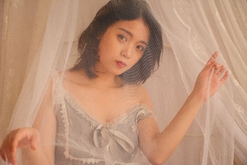 1603328
