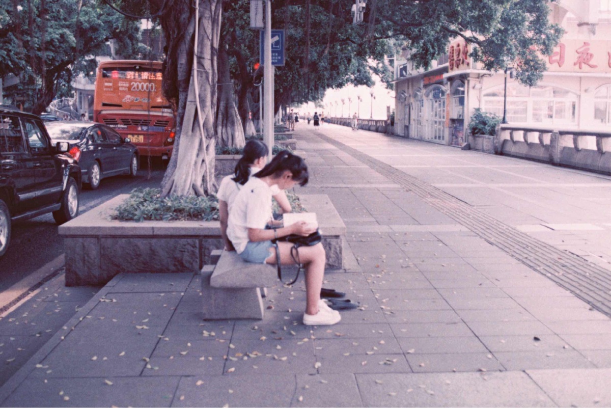 每个人都是一座孤岛。 - 街拍, 抓拍 - SummerS