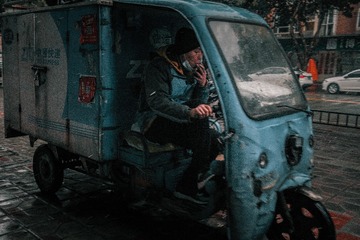 326708