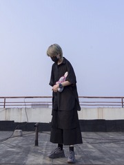 001