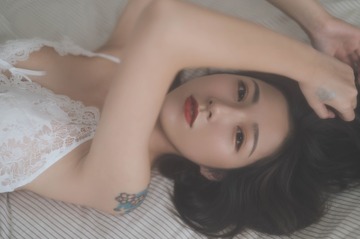001