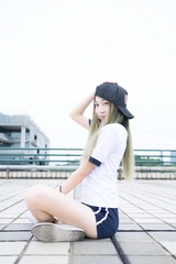 001
