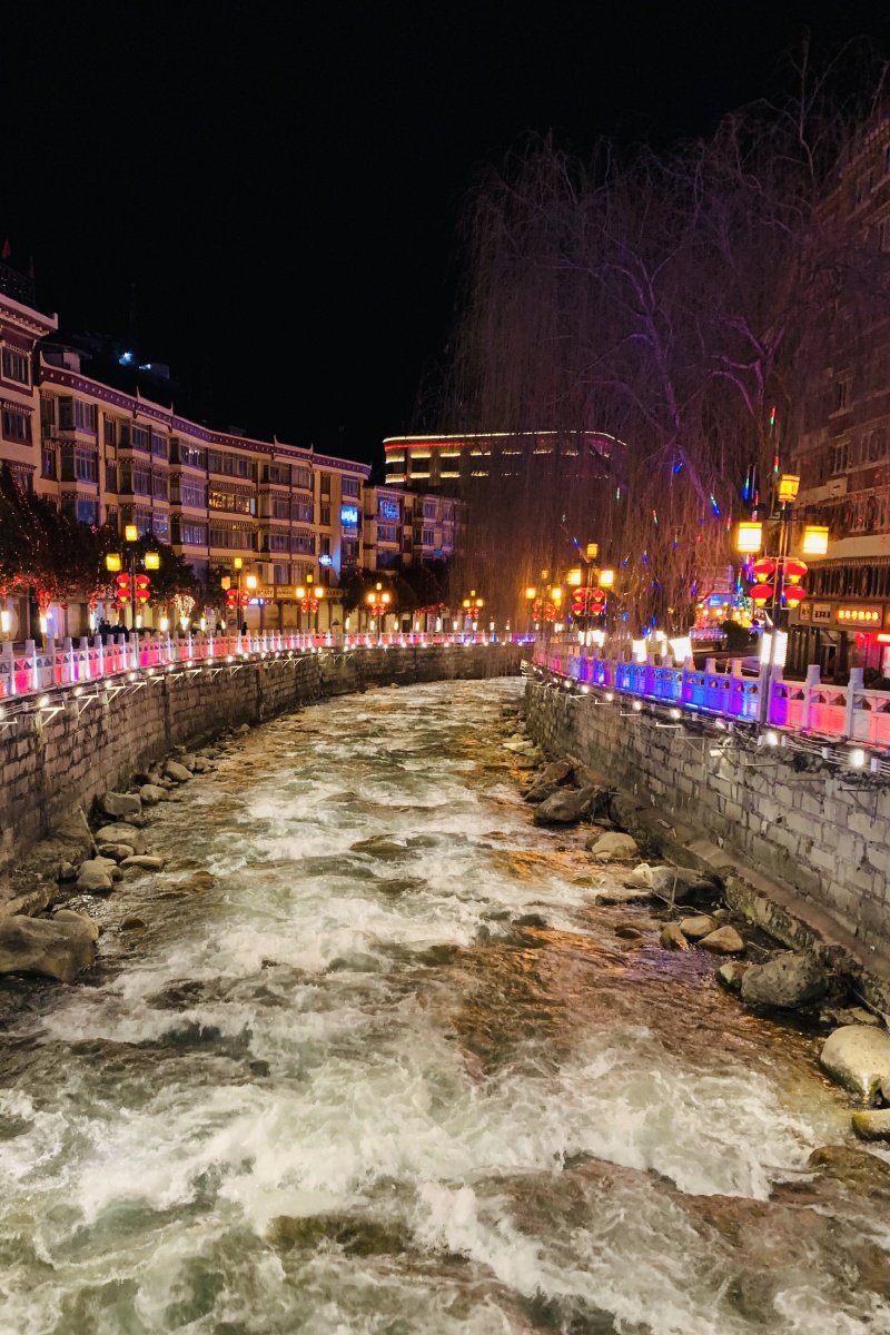 康定溜溜的城一首情歌带火一座城市