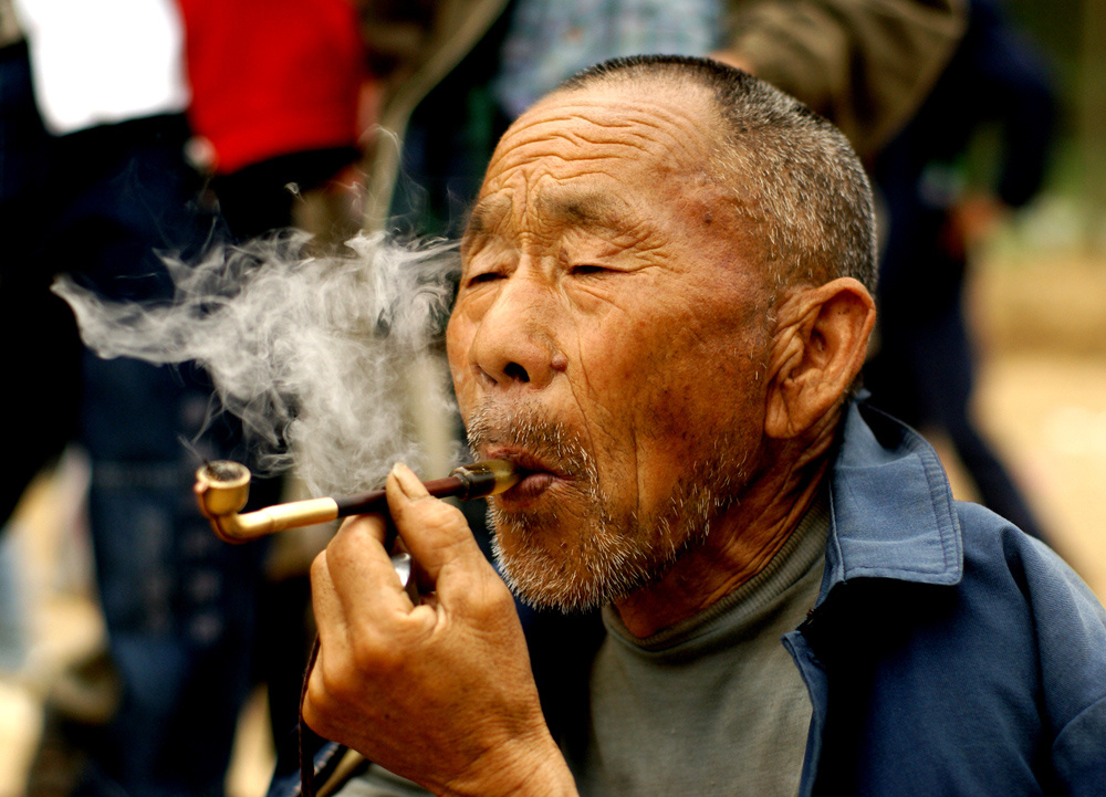 共和国的老烟民组照