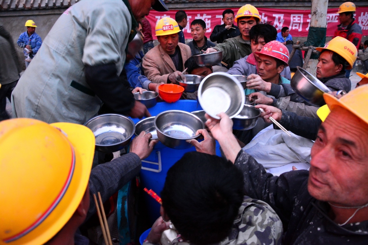 北京建筑工地农民工晚餐