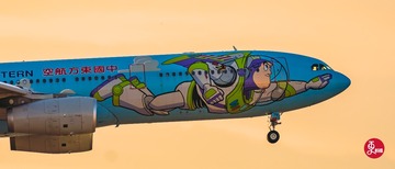 176342
