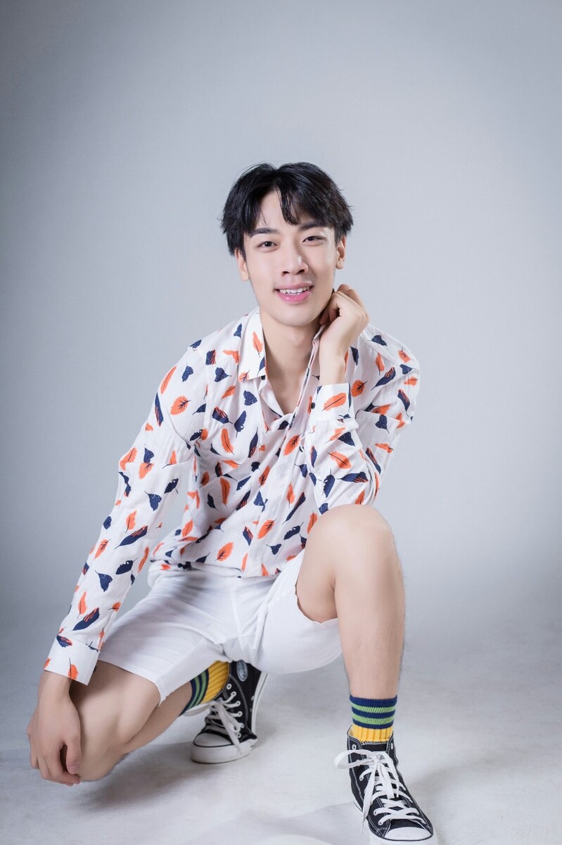 小小少年686