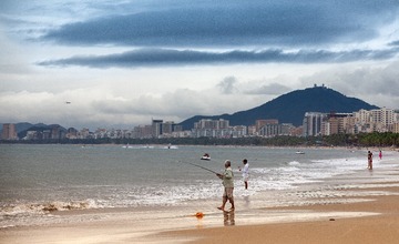 海边垂钓