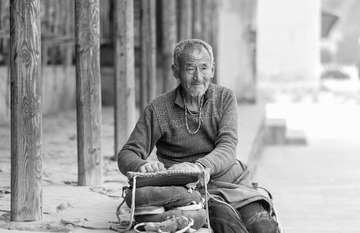 转经小憩