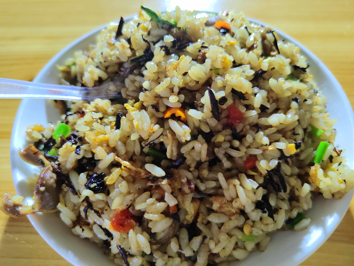 梅干菜炒饭鸡蛋炒饭夜宵