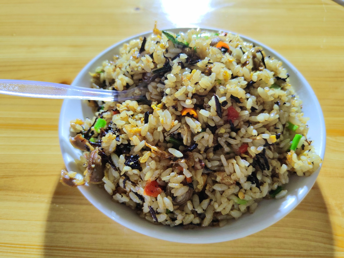 梅干菜炒饭鸡蛋炒饭夜宵