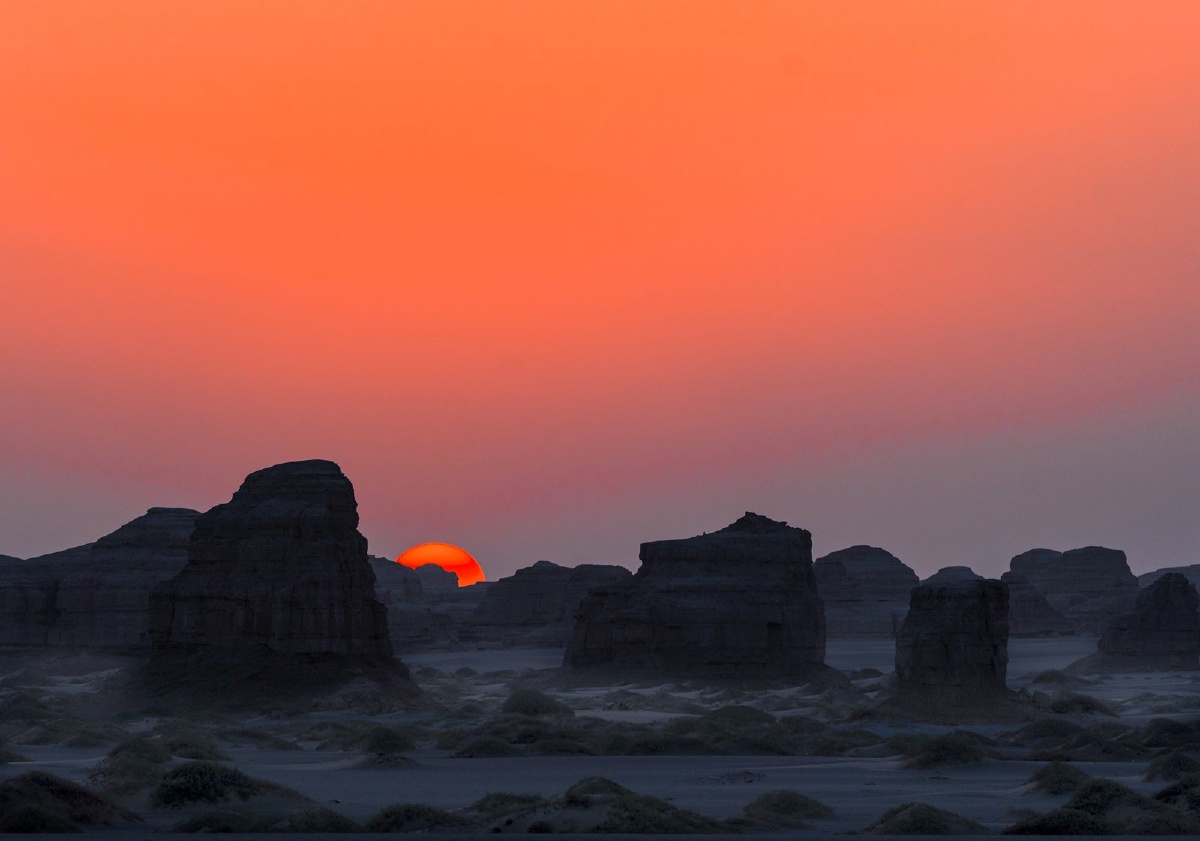 雅丹魔鬼城落日