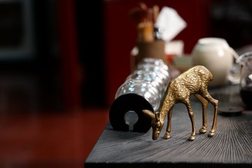 L1000018