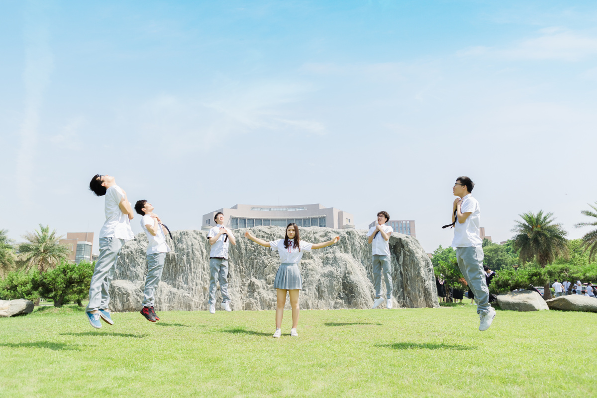 2018年毕业照客片分享出镜班级:浙江理工大学机械制造1班拍摄&后期