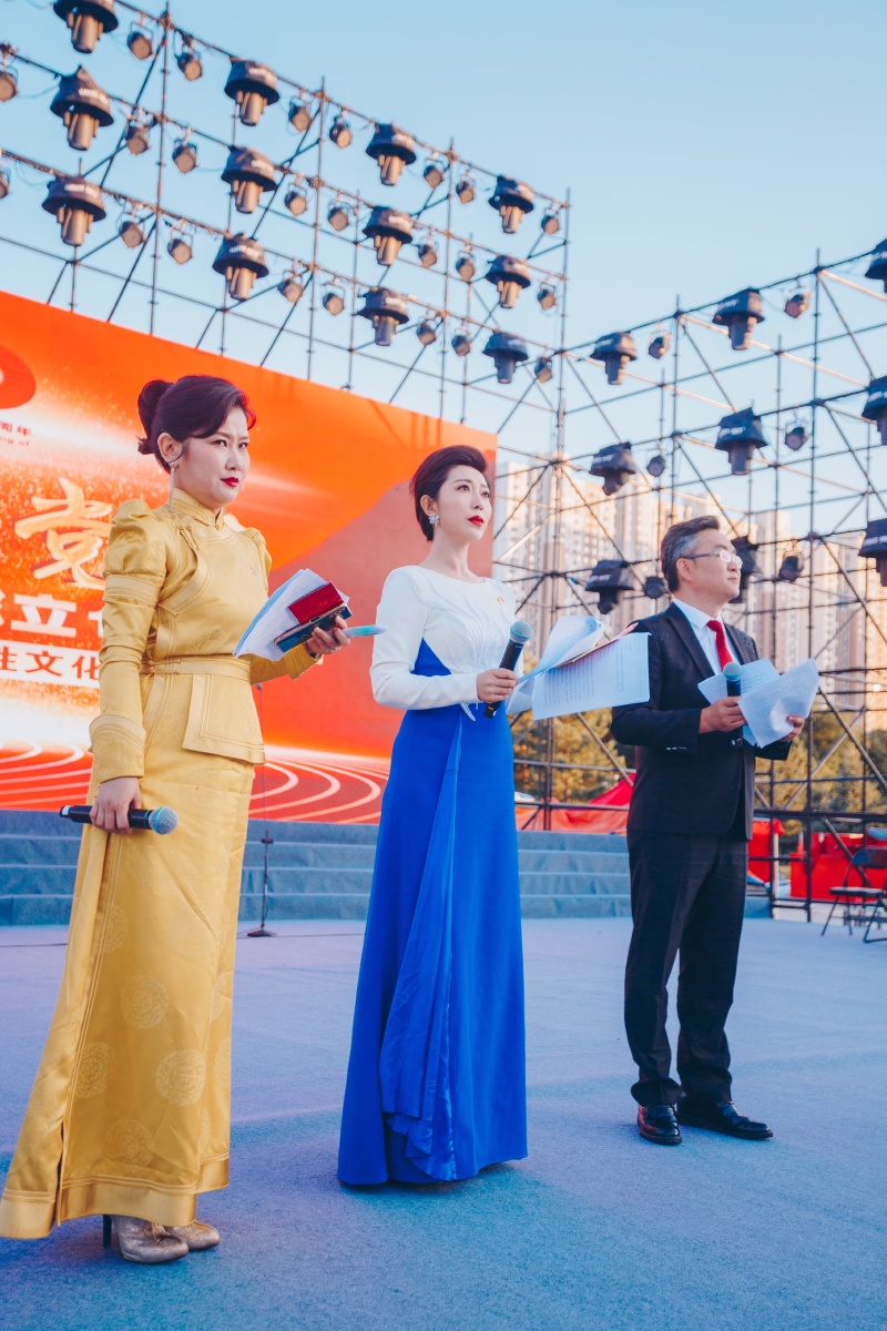 内蒙古电视台主持人王芸