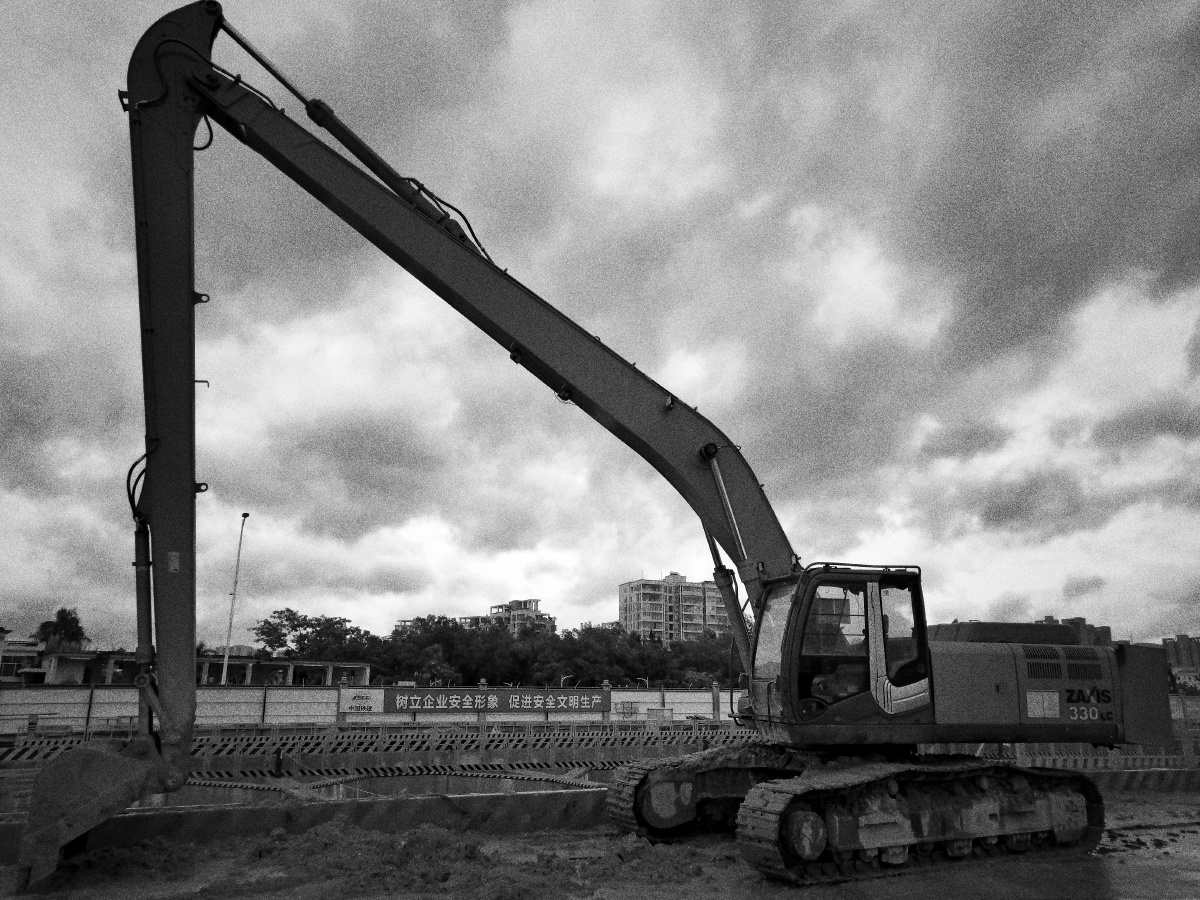 一直以来,工地这种地方给我的的感觉就是鱼龙混杂,毫无美感,但当我