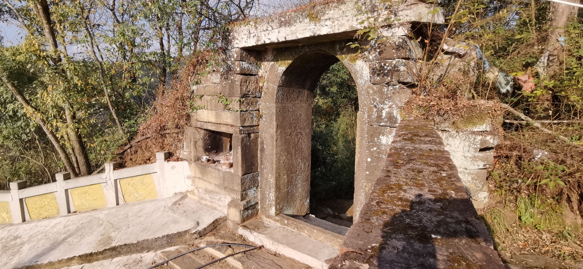 藏在山卡卡里的一座寺庙:通江县洪口镇古宁寺. - 老马儿2020 - 图虫