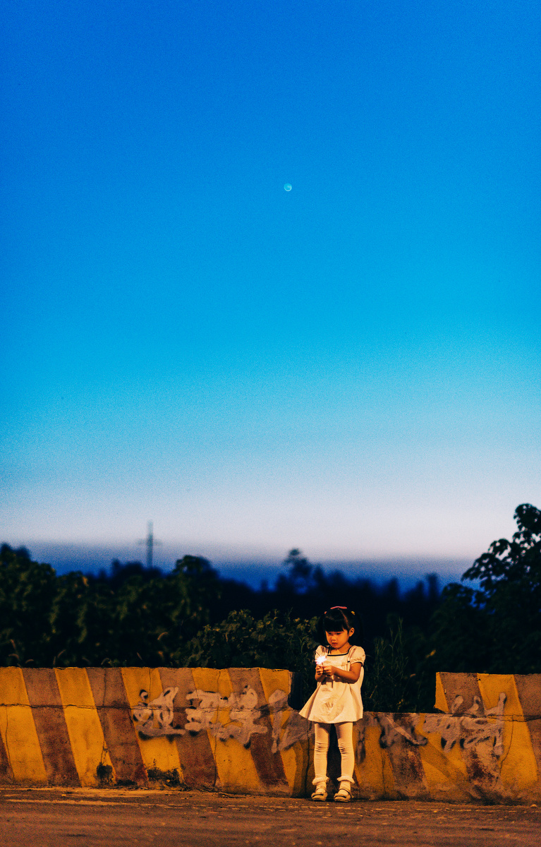 小公主的仙女棒 - 尼康, 儿童, 烟花, 抓拍, 胶片,