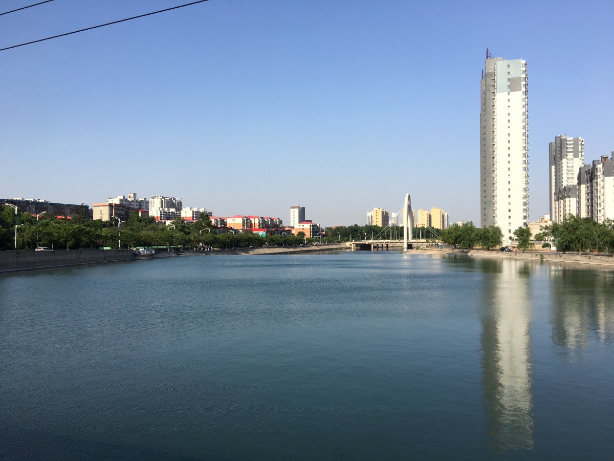 河北省邯郸市峰峰矿区滏阳河畔