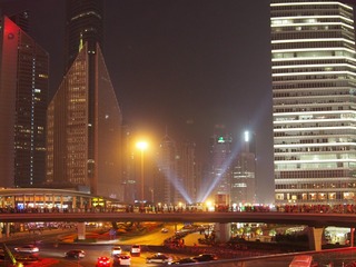 PB090105