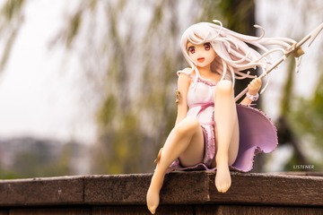 810587