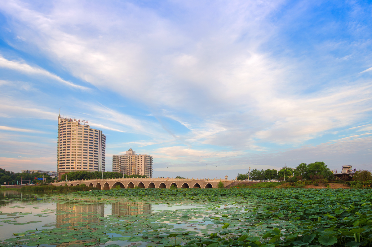 你站在桥上看风景汉秀双湖桥
