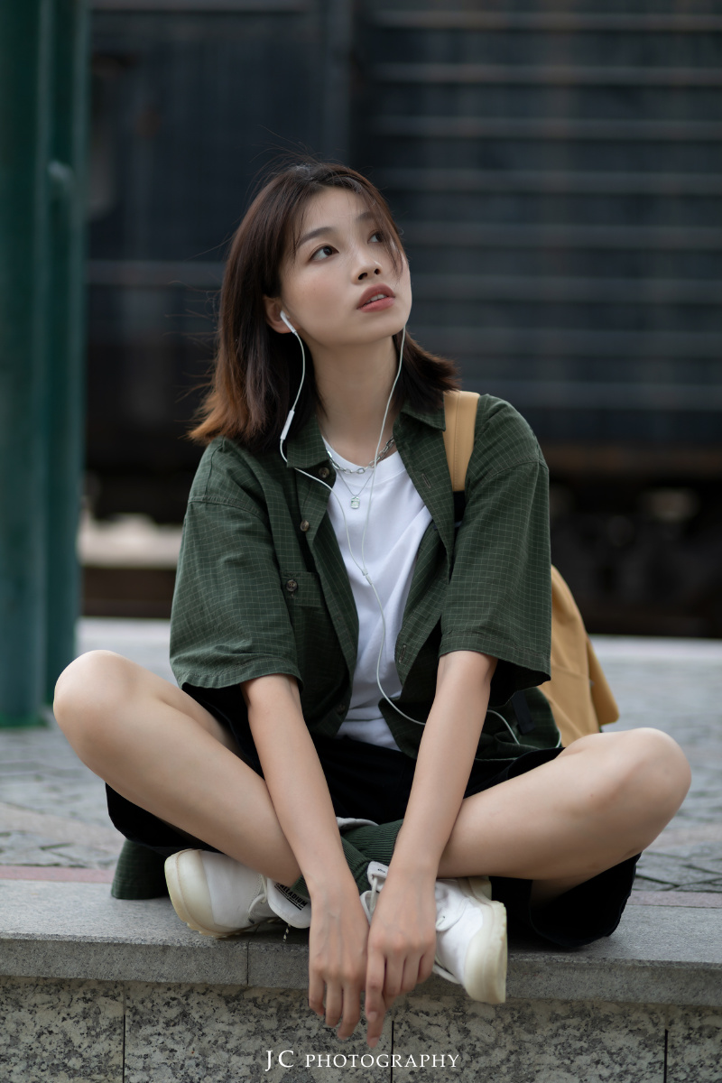 铁路写真日系工装女孩欧阳