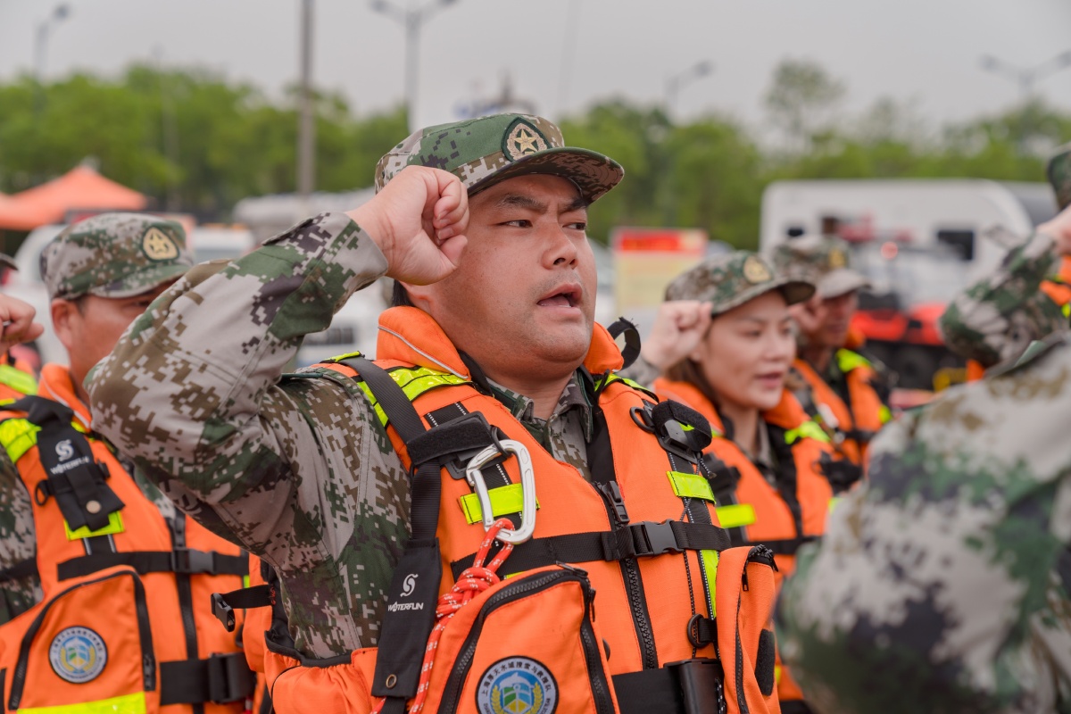 2021617浦东新区民兵整组点验