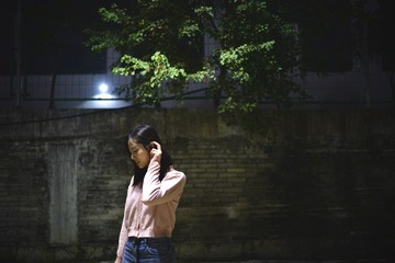 001
