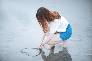 001